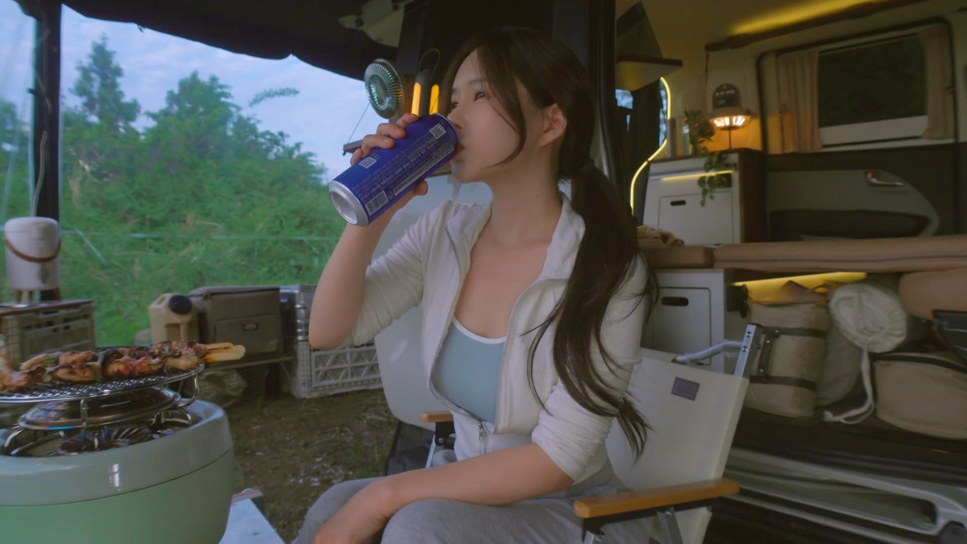 四川盆地等地有高温天气 菲律宾以东热带低压将趋向我国南海